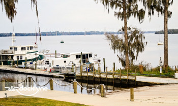 Crystal Cove Marina boat rental operation on Palatka, FL 3