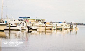 Crystal Cove Marina boat rental operation on Palatka, FL 2