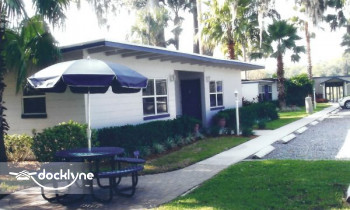 Hontoon Landing Resort & Marina boat rental operation on DeLand, FL 1