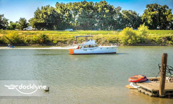 Ko-Ket Resort, Marina, Bar and Grill boat rental operation on Isleton, CA 6