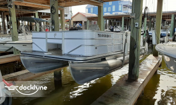 Tidewater Boat Rentals boat rental operation on Galveston, TX 6