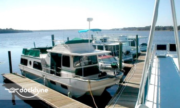 Tropical Resort & Marina boat rental operation on DeLand, FL 3