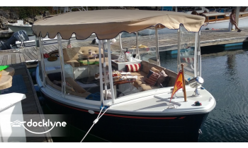 Duffy of San Diego boat rental operation on San Diego, CA 2