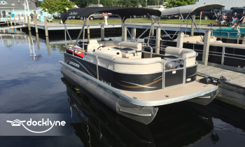 Muskegon Lake Boat Rentals boat rental operation on Muskegon, MI 7