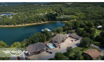 Vickery Resort boat rental operation on Hollister, MO 2