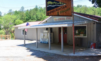 Nottley Boat Club & Marina boat rental operation on Blairsville, GA 1
