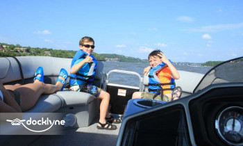 Adventure Boat Rentals - Camdenton boat rental operation on Osage Beach, MO 4