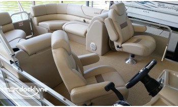 Adventure Boat Rentals - Camdenton boat rental operation on Osage Beach, MO 3