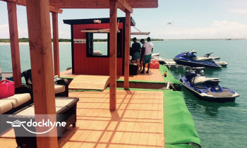 Aloha JetSki boat rental operation on Honolulu, HI 1