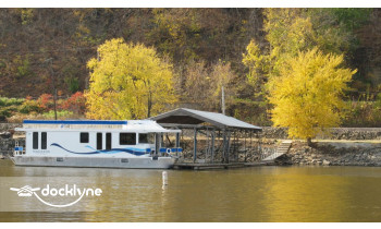 McGregor Marina boat rental operation on McGregor, IA 3