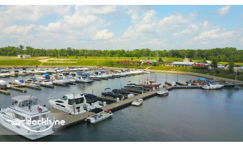 Heritage Harbor Ottawa boat rental operation on Ottawa, IL 1