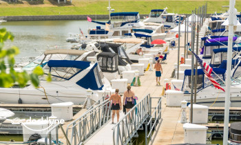 Heritage Harbor Ottawa boat rental operation on Ottawa, IL 2