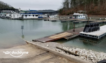 Dale Hollow State Park Marina boat rental operation on Burkesville, KY 3