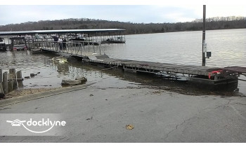 Emerald Isle Resort & Marina boat rental operation on Campbellsville, KY 5