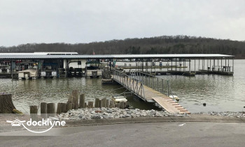 Emerald Isle Resort & Marina boat rental operation on Campbellsville, KY 6