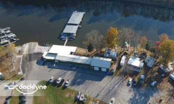 Guist Creek Marina boat rental operation on Shelbyville, KY 2