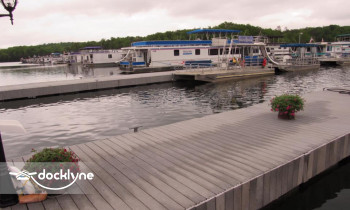Holly Bay Marina boat rental operation on London, KY 4