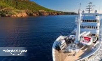 Marina Marina boat rental operation on Miami, FL 1