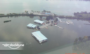 Smugglers Cove Marina boat rental operation on Warsaw, KY 1