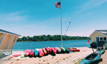 Wind's Up boat rental operation on Vineyard Haven, MA 4