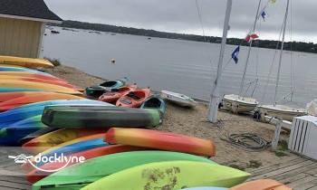 Wind's Up boat rental operation on Vineyard Haven, MA 3