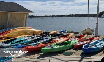 Wind's Up boat rental operation on Vineyard Haven, MA 2