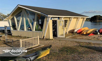 Wind's Up boat rental operation on Vineyard Haven, MA 1