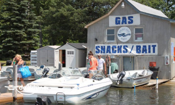 Howard's Point Marina boat rental operation on Excelsior, MN 5