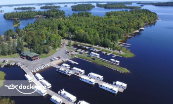 Northernaire Houseboats of Rainy Lake boat rental operation on International Falls, MN 3
