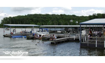 Blue Springs Lake Marina boat rental operation on Lee's Summit, MO 1