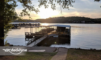 Lake Breeze Resort boat rental operation on Camdenton, MO 3