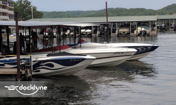 Lake Breeze Resort boat rental operation on Camdenton, MO 5