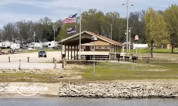 Sterett Creek Marina boat rental operation on Warsaw, MO 5