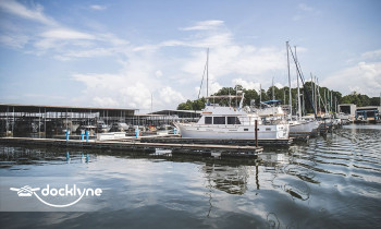 Safe Harbor Aqua Yacht boat rental operation on Iuka, MS 1