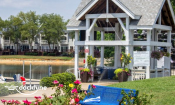 Safe Harbor Kings Point boat rental operation on Cornelius, NC 1