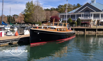 Peninsula Yacht Club boat rental operation on Cornelius, NC 1