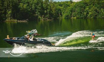 Lake Hopatcong Marine Corp boat rental operation on Hopatcong, NJ 2