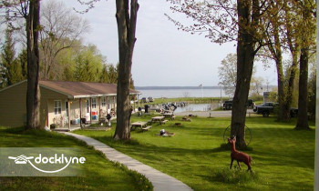 Hidden Harbor boat rental operation on Canastota, NY 4