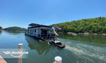 Beavers Bend Marina boat rental operation on Broken Bow, OK 1