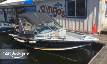 Ringo's Lakeside Marina boat rental operation on Lakeside, OR 1